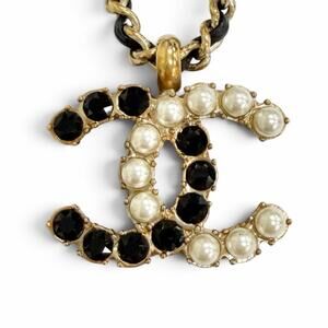 CHANEL Necklace